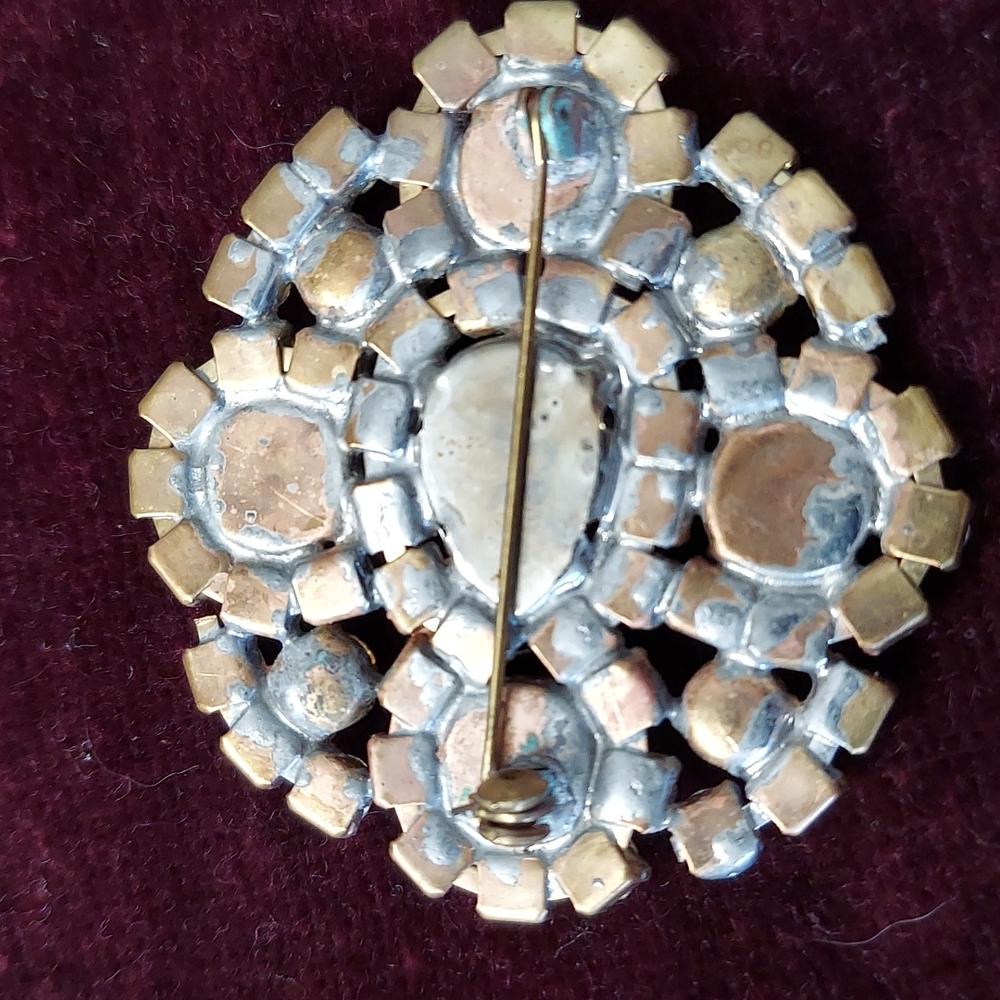 Czechoslovakian Rhinestone Brooch - Picture 3 of 4